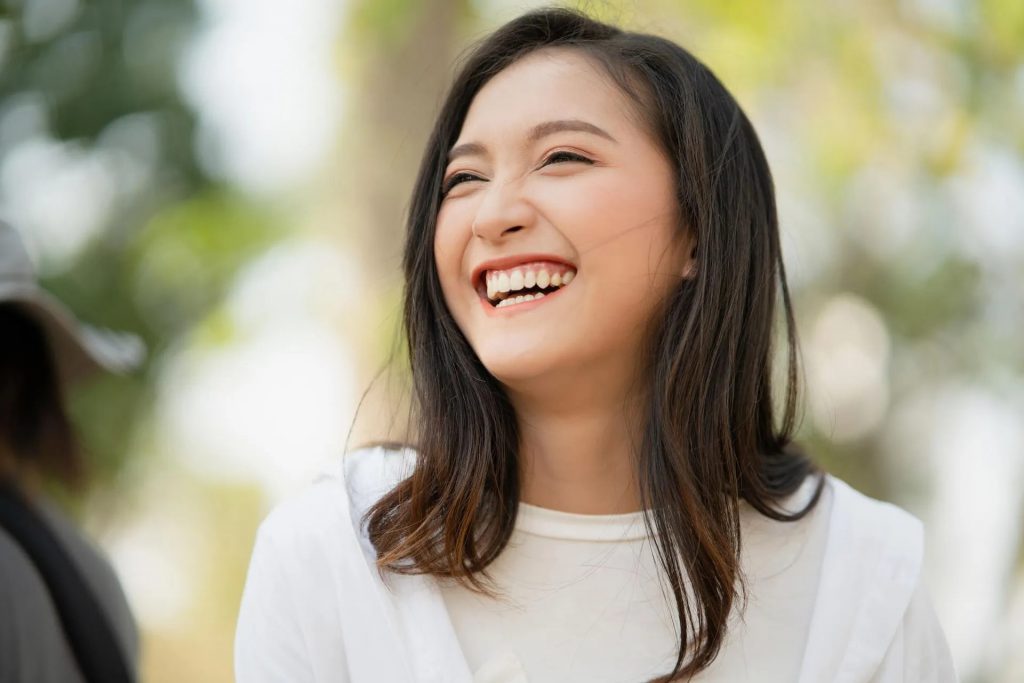 Natural-Looking Veneers